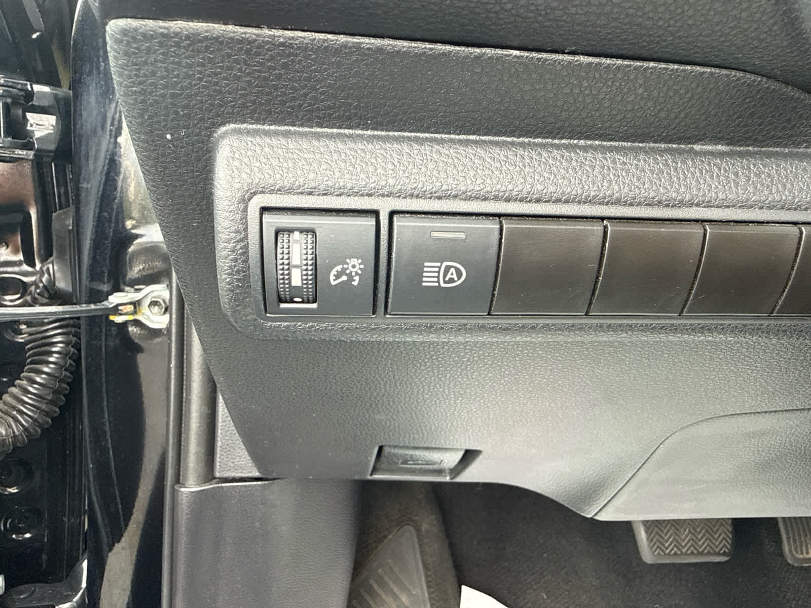 Used 2023 Toyota Corolla LE FWD image 20