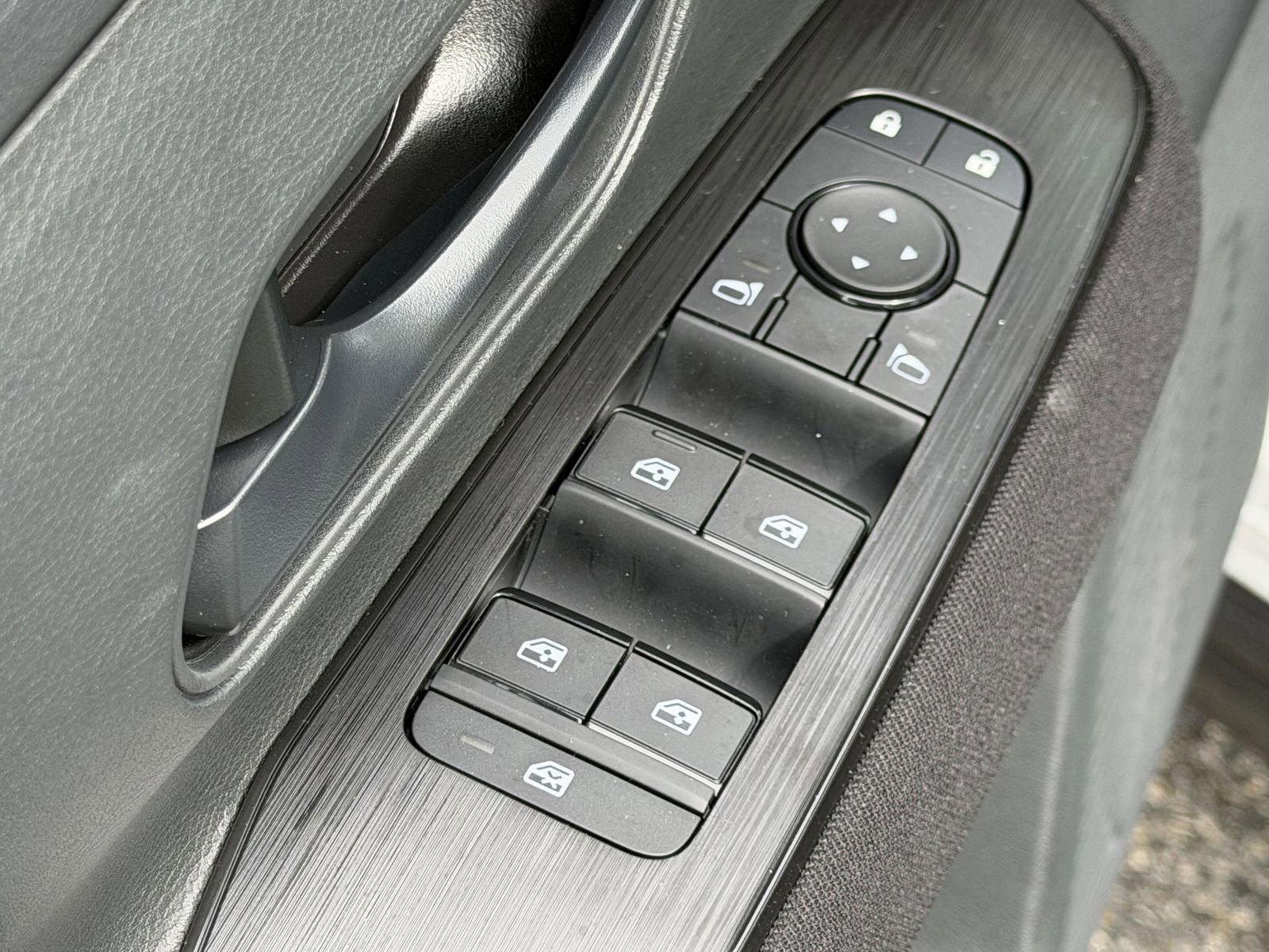 New 2026 Nissan Kicks S FWD image 15