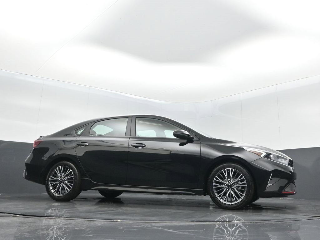Used 2024 Kia Forte GT-Line w/ GT-Line Premium Package image 29