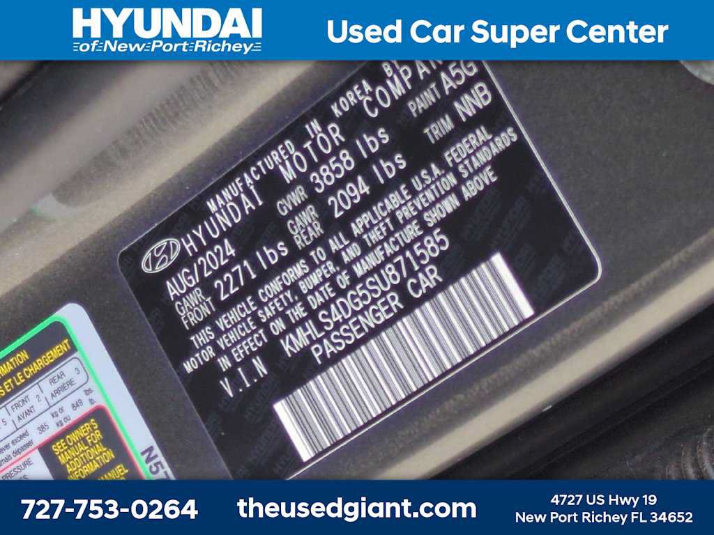 Certified 2025 Hyundai Elantra SEL FWD image 33