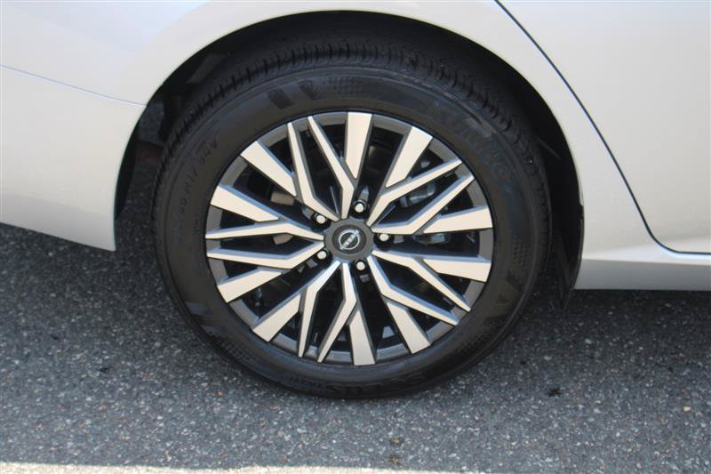 Used 2026 Nissan Altima 2.5 SV AWD/4WD image 9