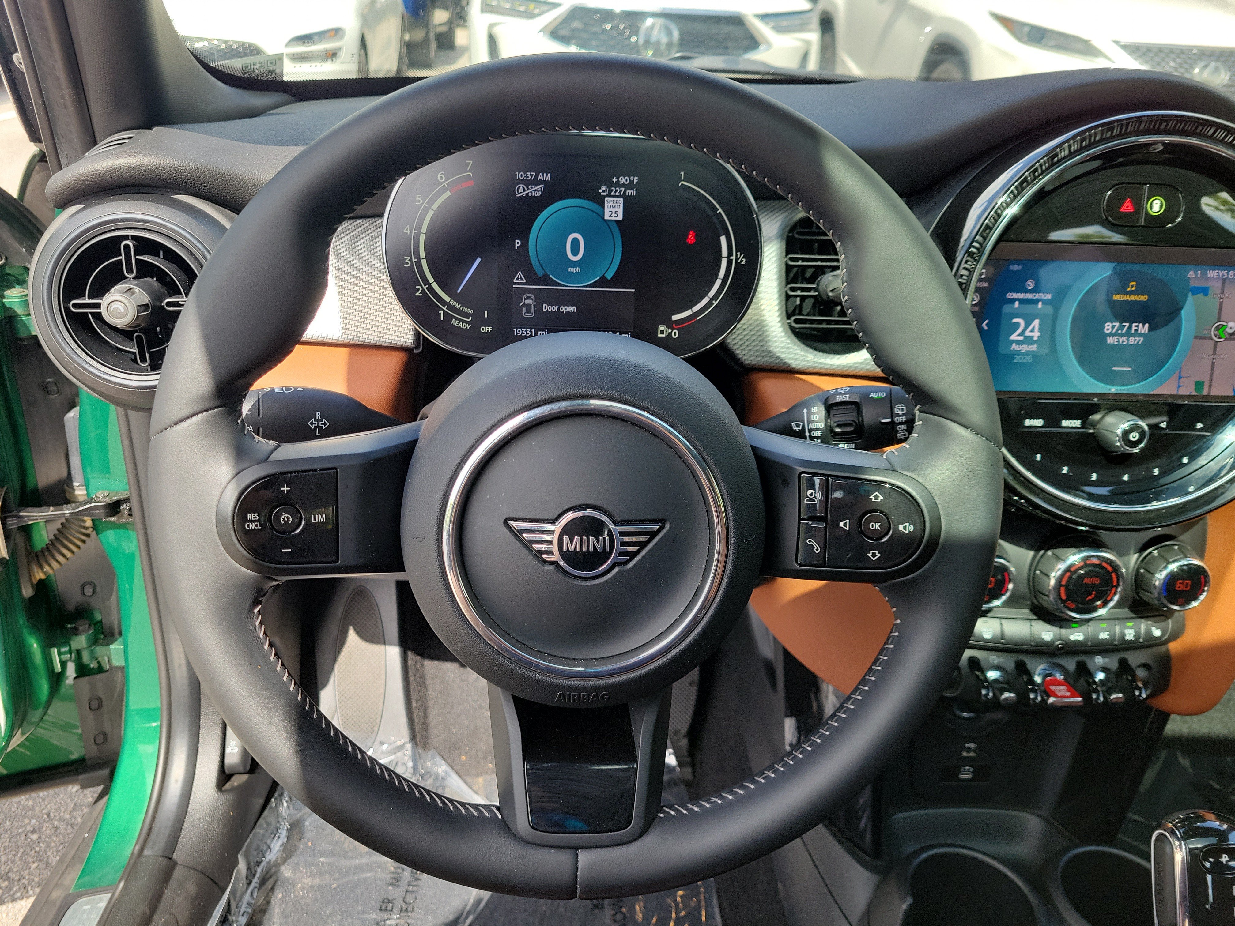 Certified 2024 MINI Cooper 4-Door Hardtop FWD image 15