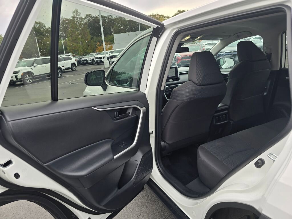 Certified 2024 Toyota RAV4 LE image 35