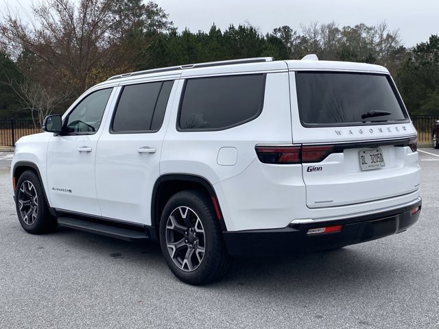 Used 2023 Jeep Wagoneer Series III w/ Preferred Equipment Group image 6