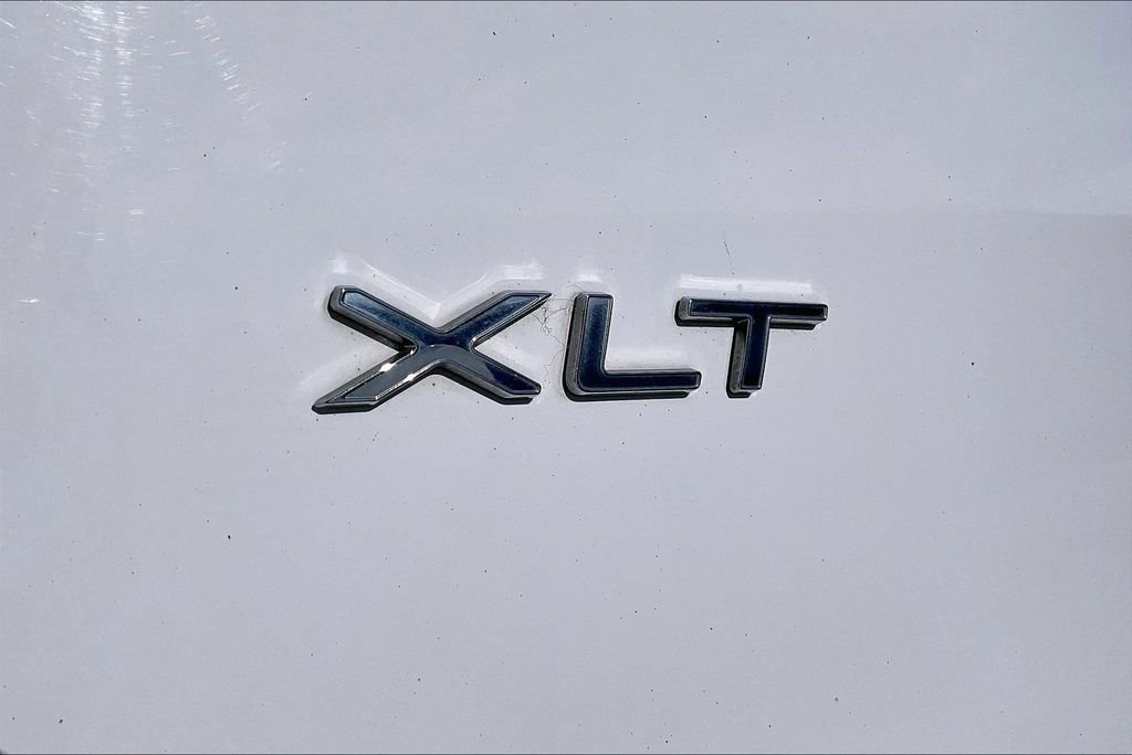 Used 2023 Ford Transit 350 XLT image 21