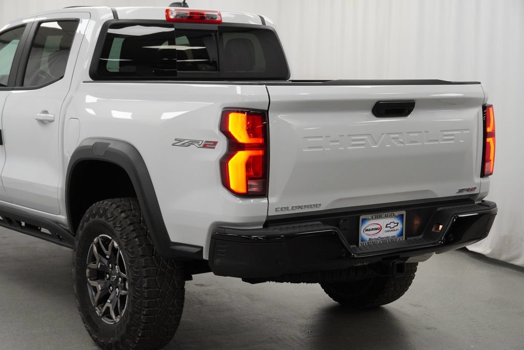 New 2026 Chevrolet Colorado ZR2 w/ Technology Package AWD/4WD image 40