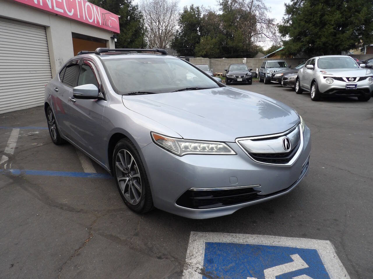 Used 2016 Acura TLX SH AWD V6 w/Tech 4dr Sedan w/T image 2