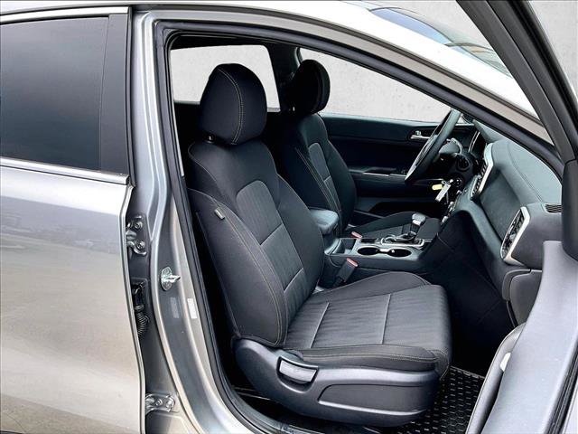Used 2022 Kia Sportage LX AWD/4WD image 9