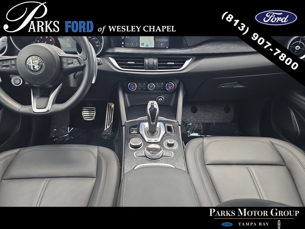 Used 2023 Alfa Romeo Stelvio Sprint RWD image 13