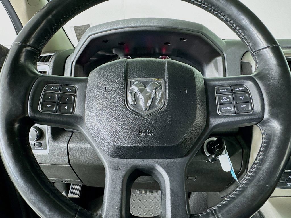 Used 2019 RAM 1500 Classic Warlock AWD/4WD image 40