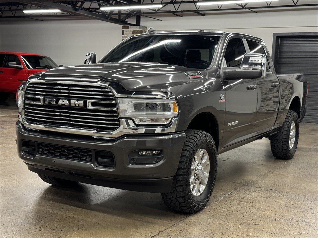 Used 2024 RAM 2500 Laramie w/ Safety Group AWD/4WD image 3