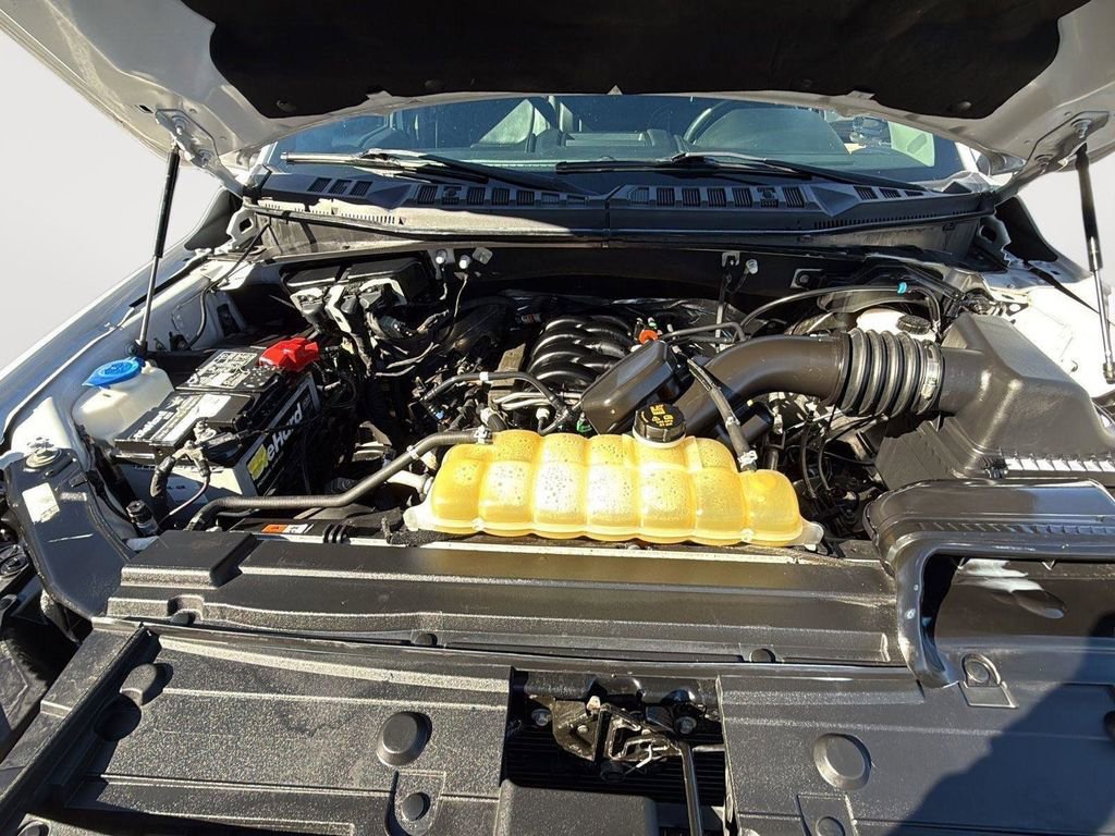 Used 2020 Ford F150 Lariat image 11