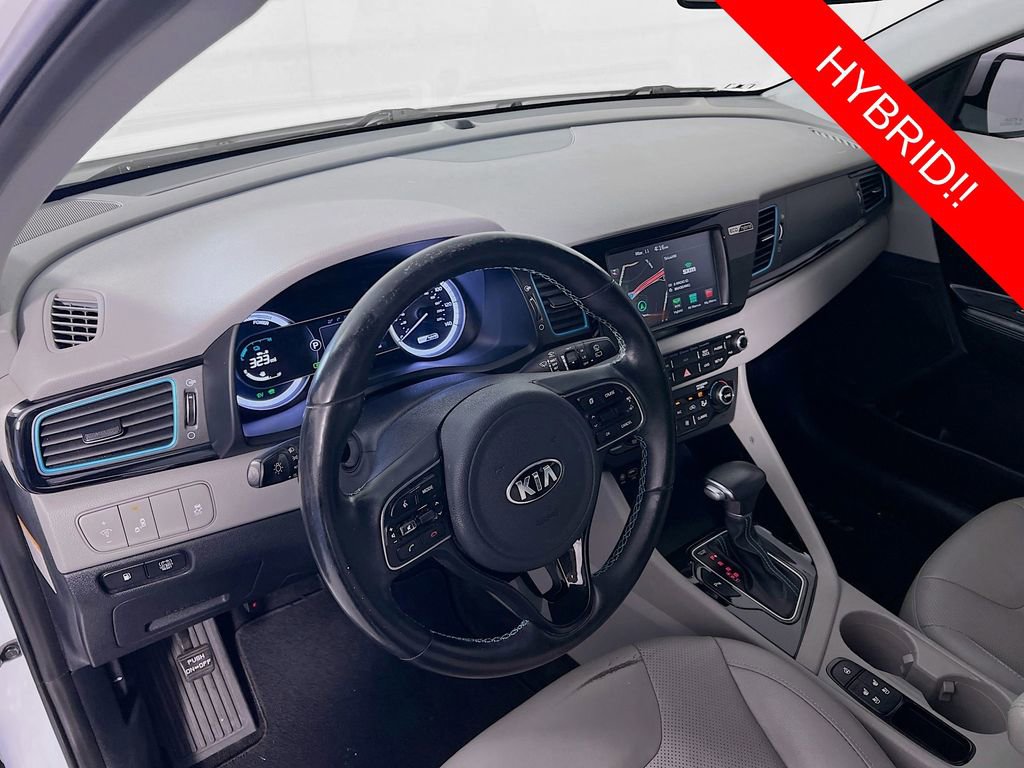 Certified 2017 Kia Niro Touring image 10