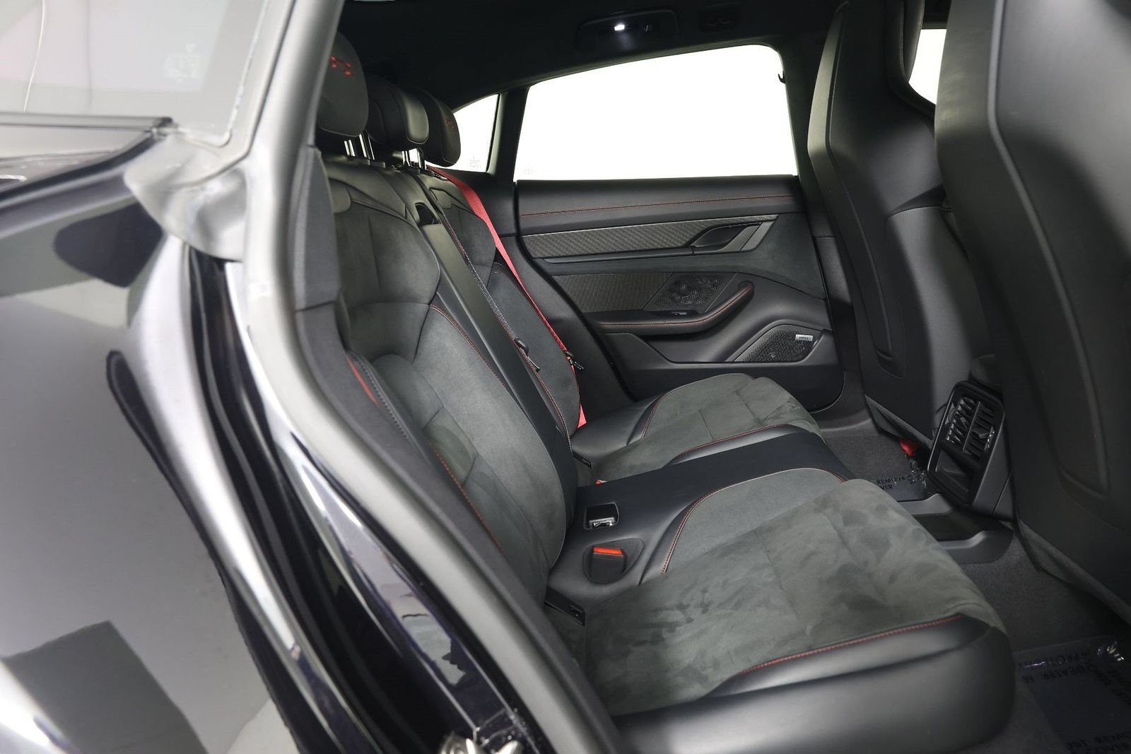 Certified 2024 Porsche Taycan GTS AWD/4WD image 30