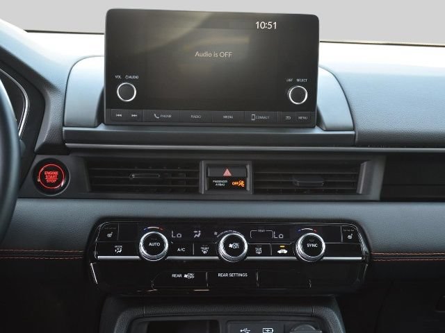 Used 2025 Honda Pilot Sport image 13