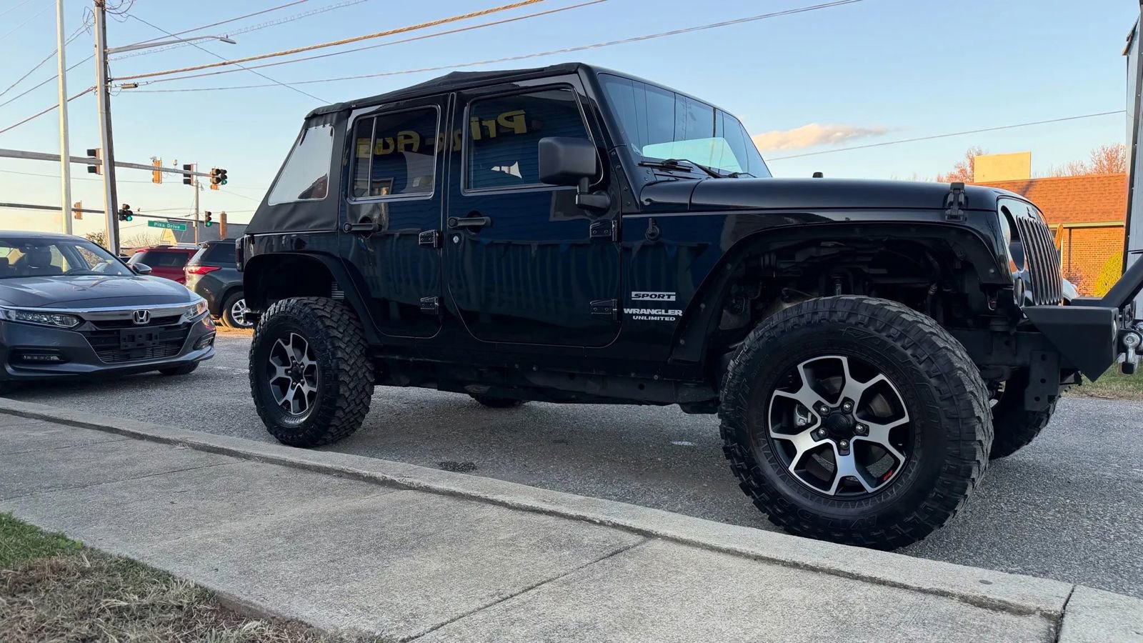 Used 2012 Jeep Wrangler Unlimited Sport image 5