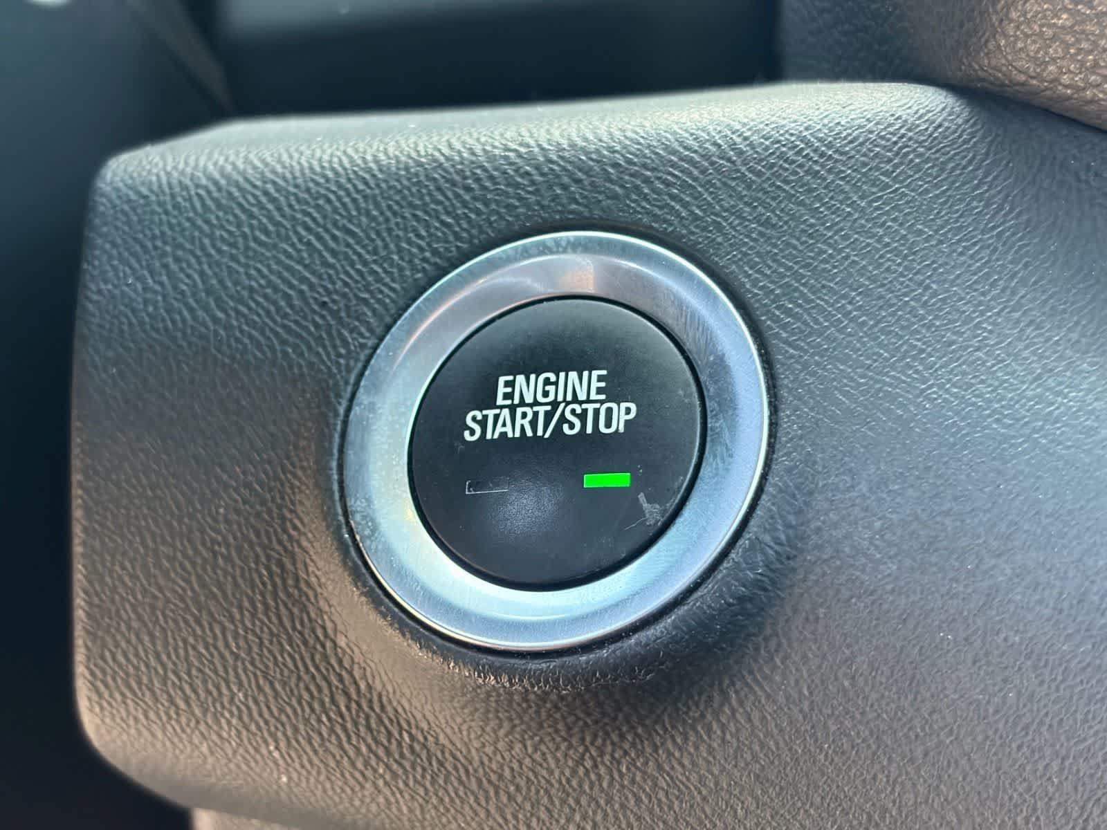 Used 2024 GMC Terrain SLE AWD/4WD image 27