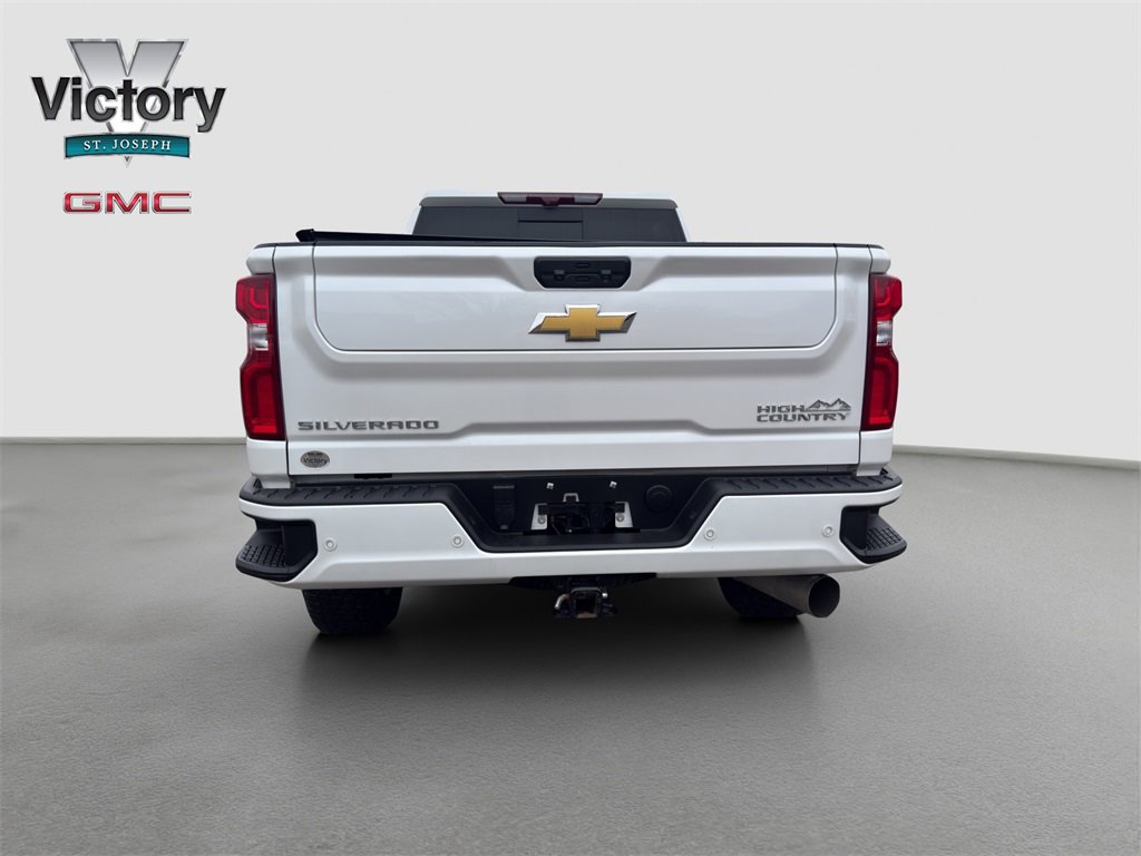 Used 2024 Chevrolet Silverado 3500 High Country w/ High Country Premium Package image 13