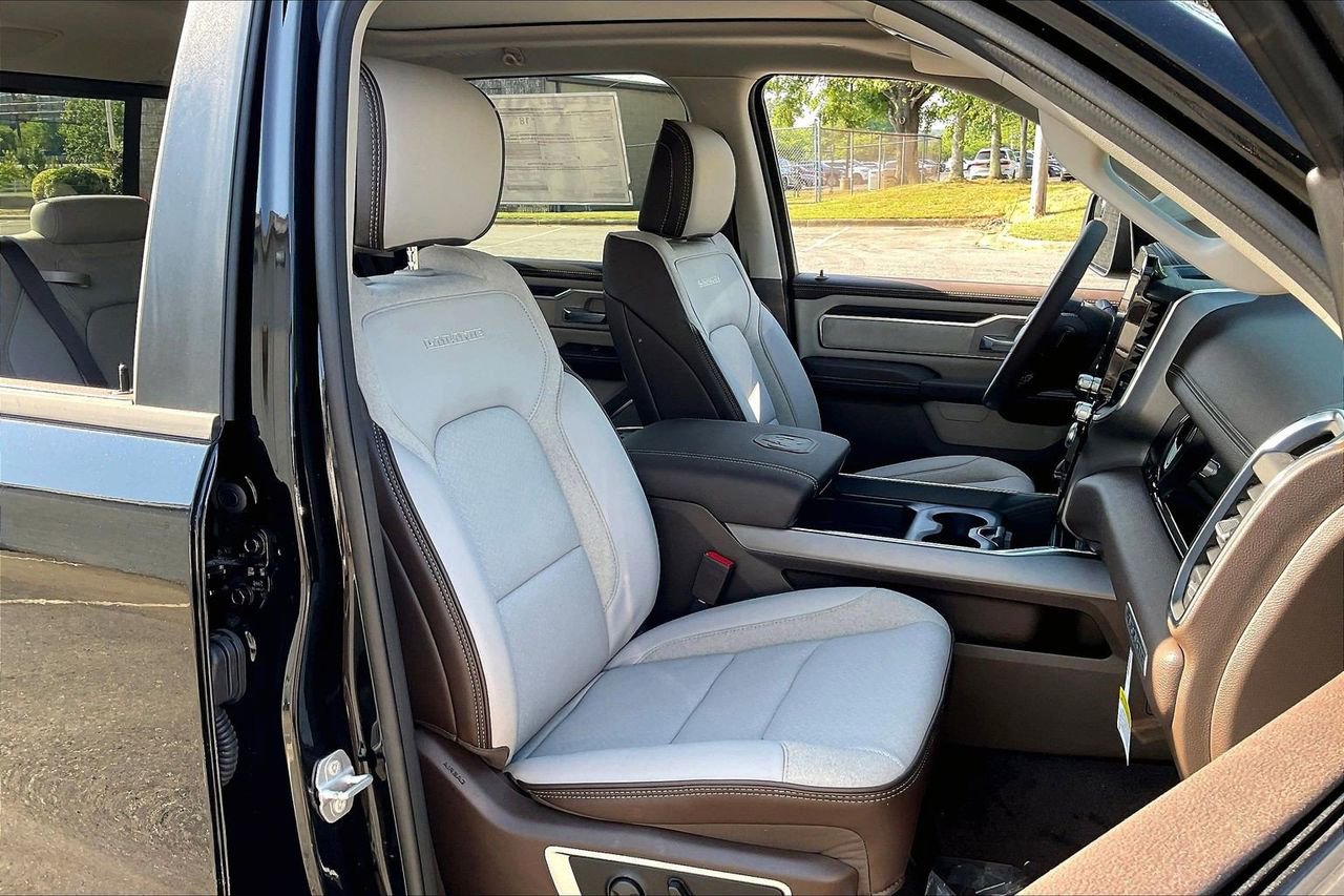 New 2026 RAM 1500 Laramie AWD/4WD image 21