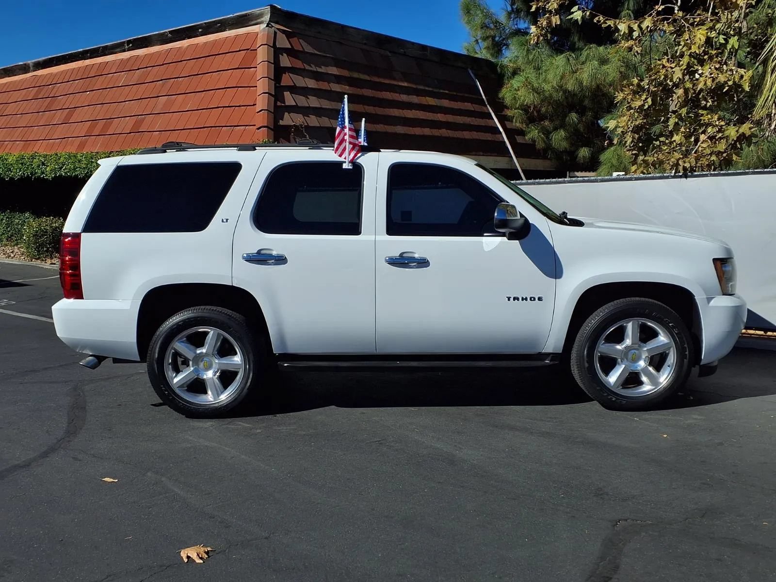 Used 2010 Chevrolet Tahoe LT w/ Regional Value Package RWD image 5