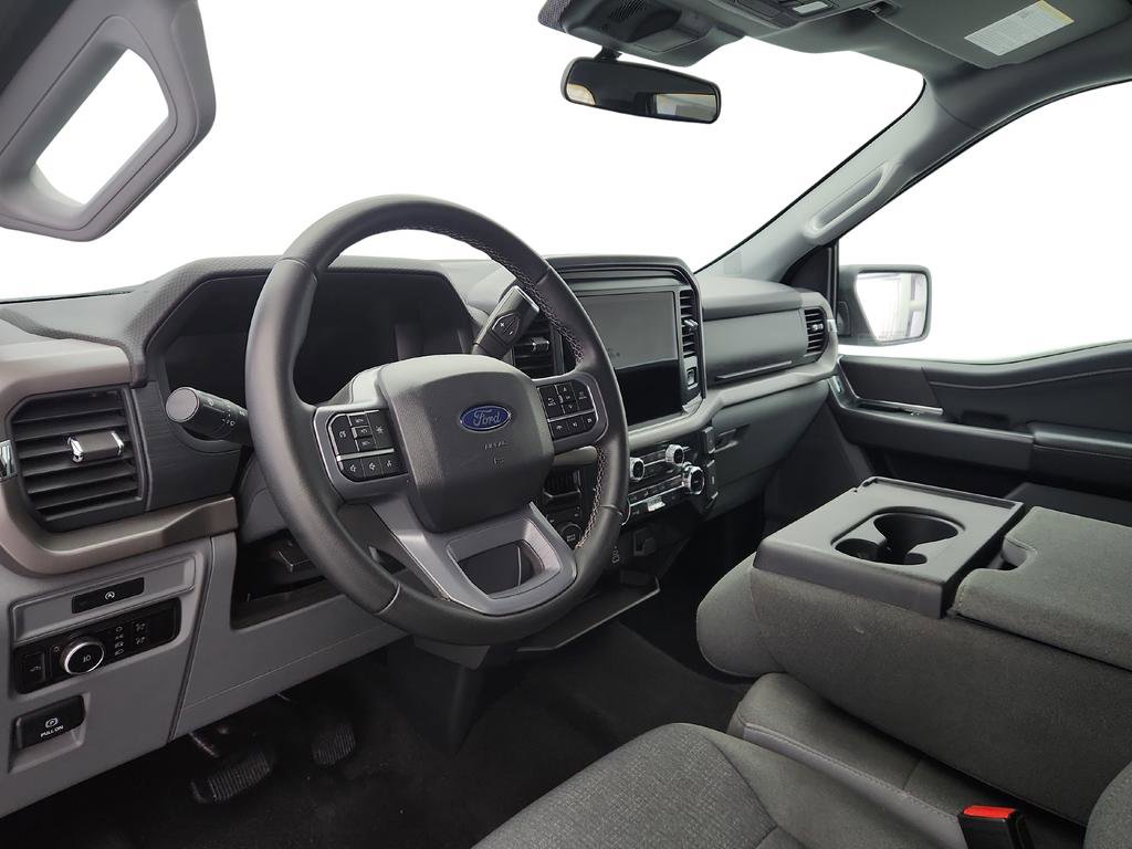Used 2025 Ford F150 XLT w/ Equipment Group 301A Standard image 11