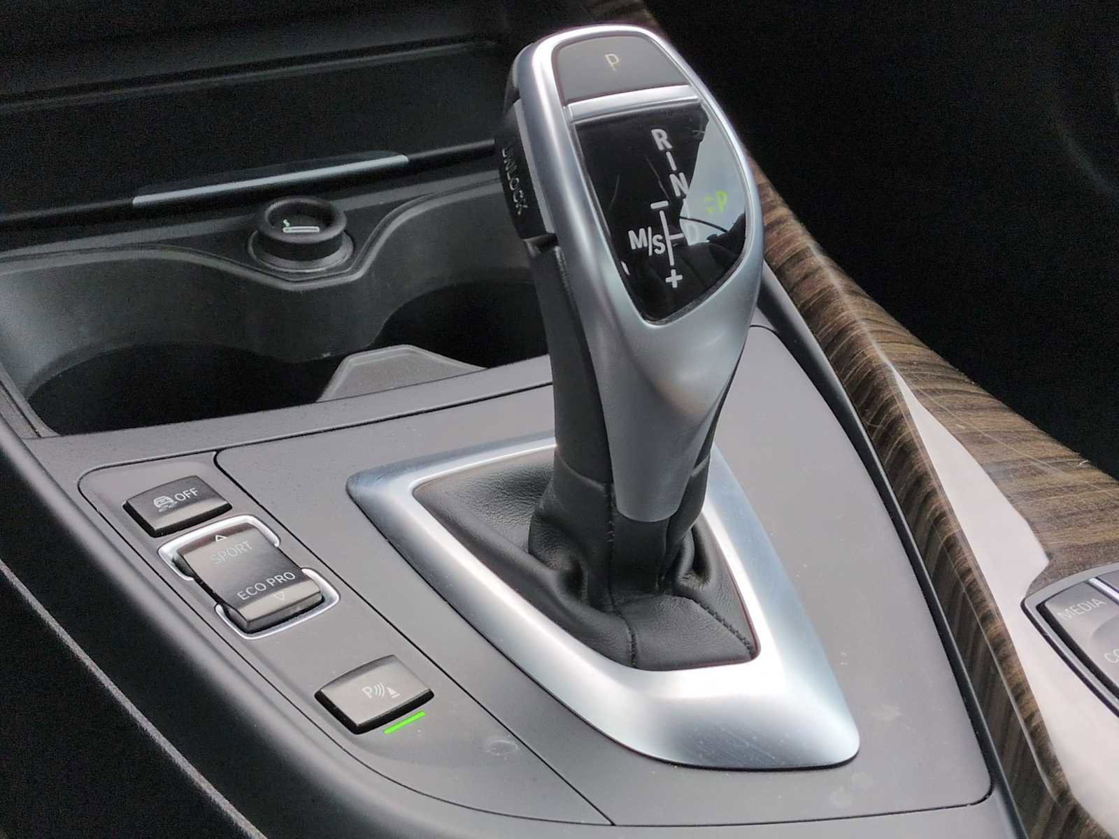 Used 2017 BMW 230i xDrive Convertible image 32