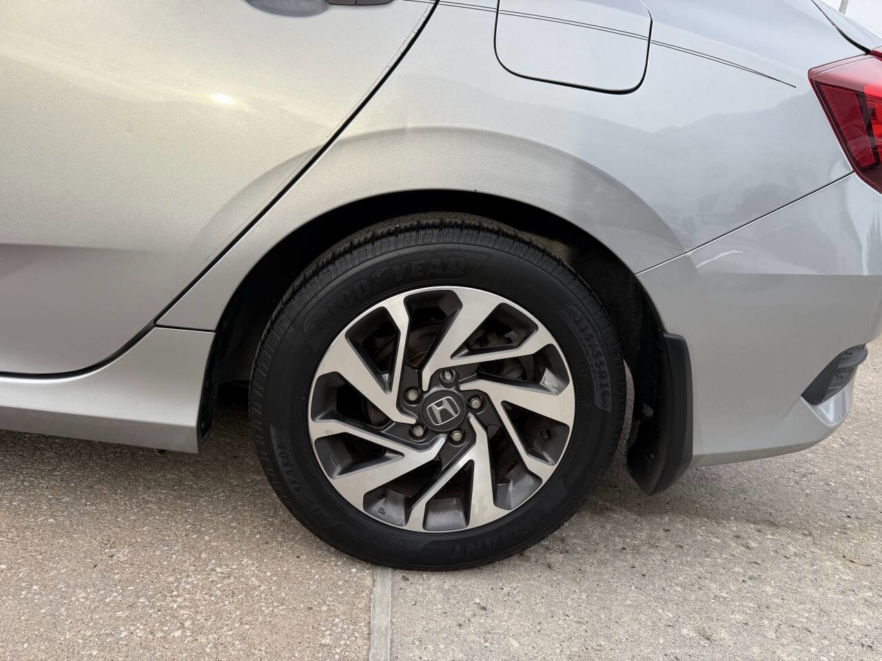 Used 2017 Honda Civic EX image 35