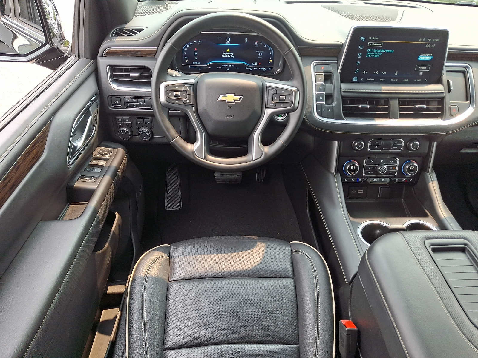 Used 2024 Chevrolet Tahoe Premier AWD/4WD image 13