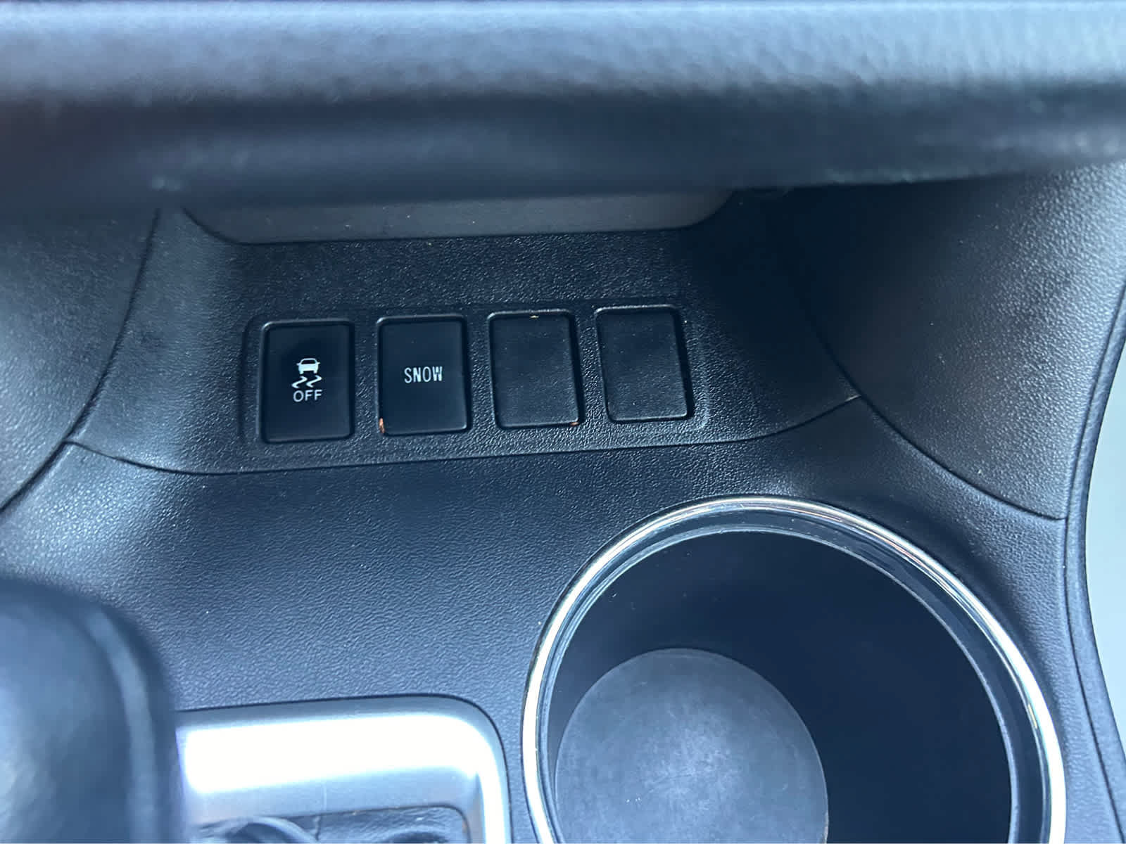 Used 2018 Toyota Highlander LE FWD image 38