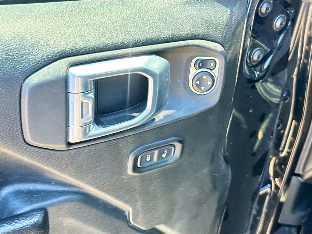 Used 2022 Jeep Gladiator Sport AWD/4WD image 19