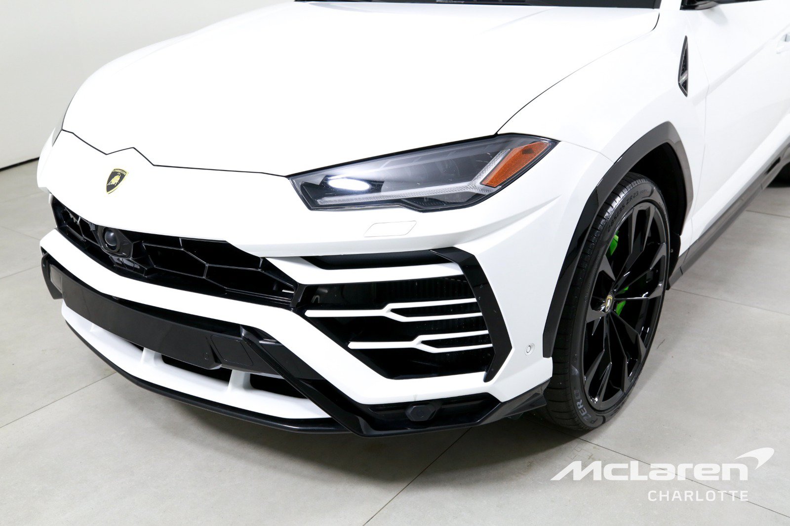 Used 2019 Lamborghini Urus AWD/4WD image 39