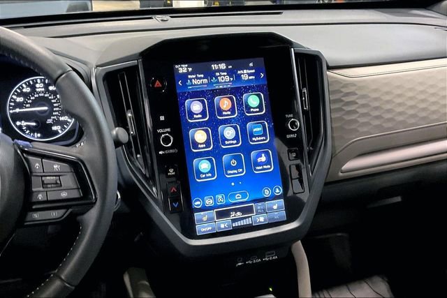 Used 2025 Subaru Forester Premium image 6