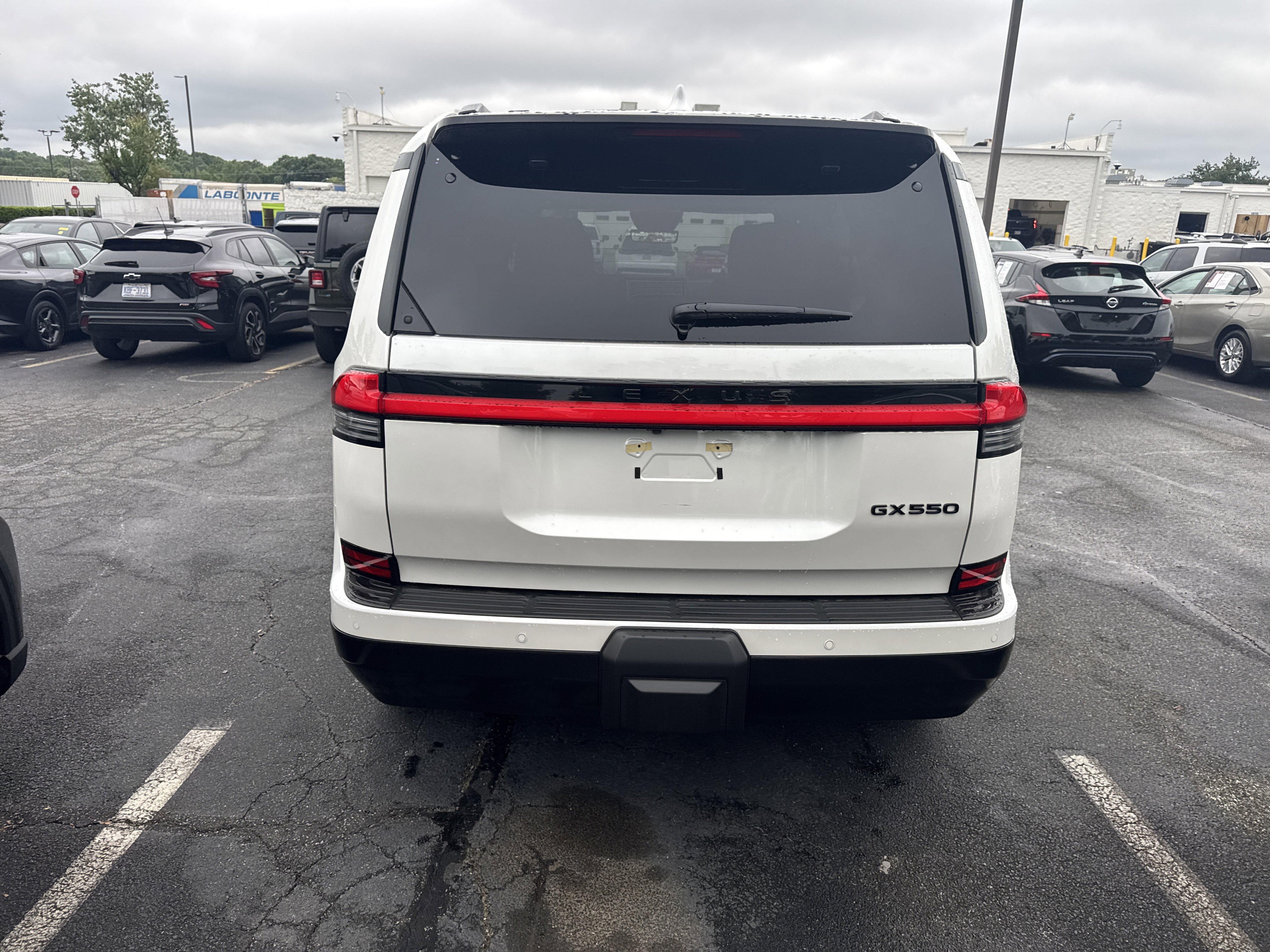 Used 2024 Lexus GX 550 w/ Cold Area Package AWD/4WD image 9