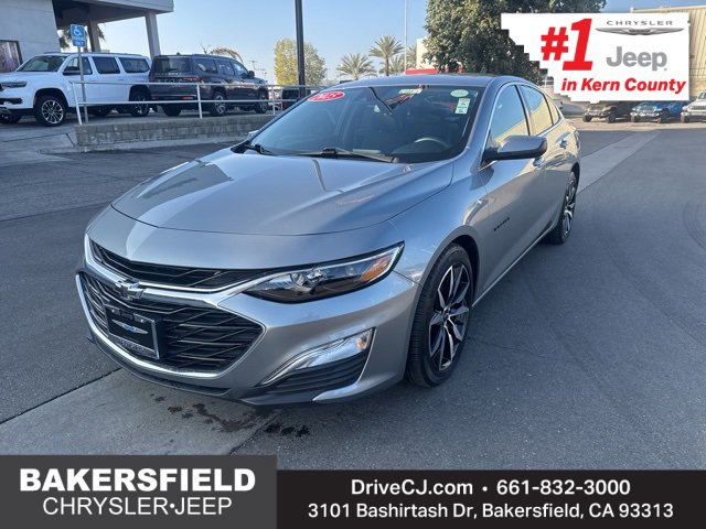 Used 2025 Chevrolet Malibu RS image 1
