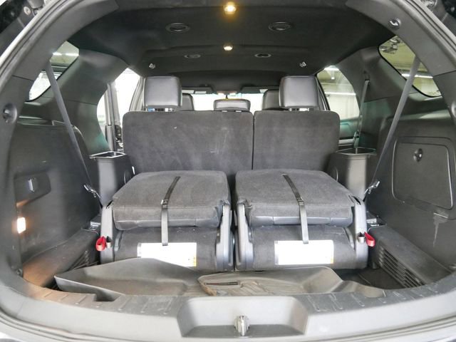 Used 2016 Ford Explorer XLT w/ Equipment Group 202A image 10