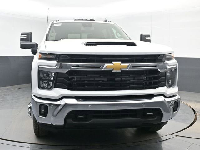 New 2026 Chevrolet Silverado 3500 LT AWD/4WD image 3
