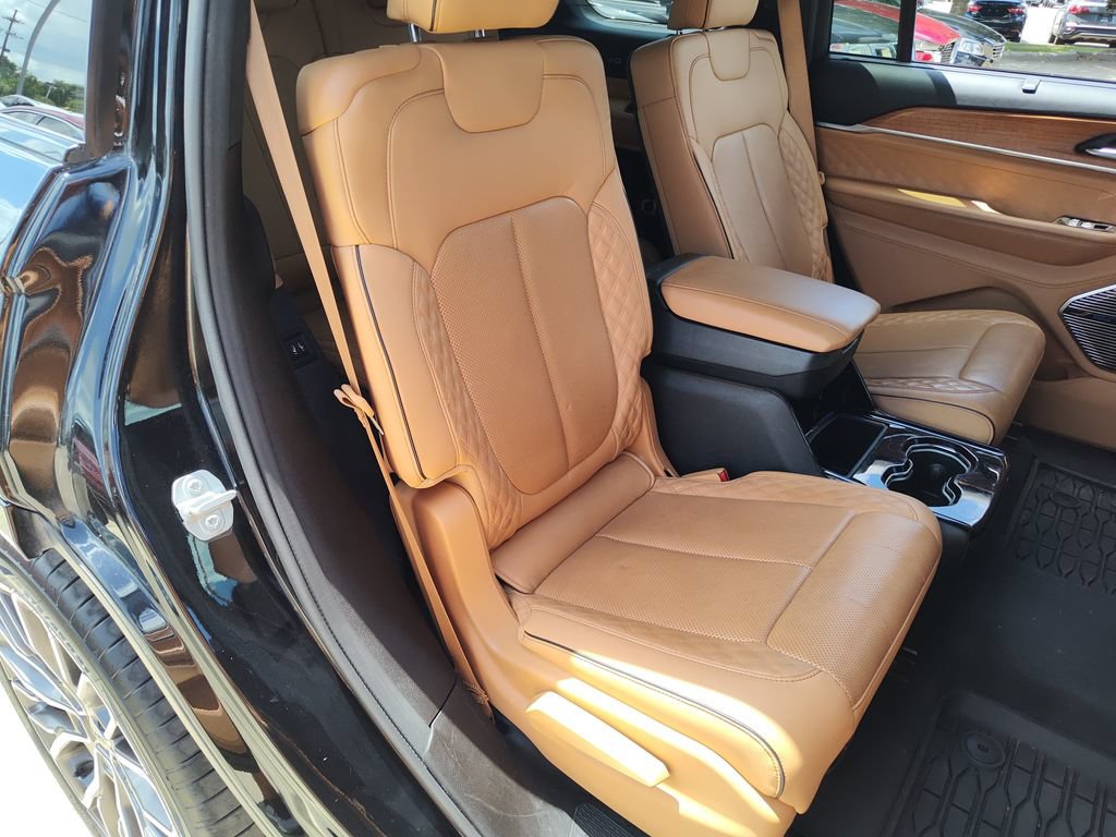 Used 2021 Jeep Grand Cherokee L Summit AWD/4WD image 36