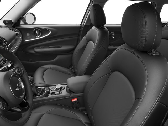 Used 2017 MINI Cooper Clubman w/ Premium Package image 9