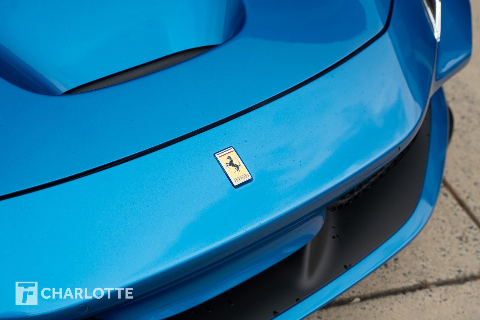 Used 2021 Ferrari F8 Tributo image 3