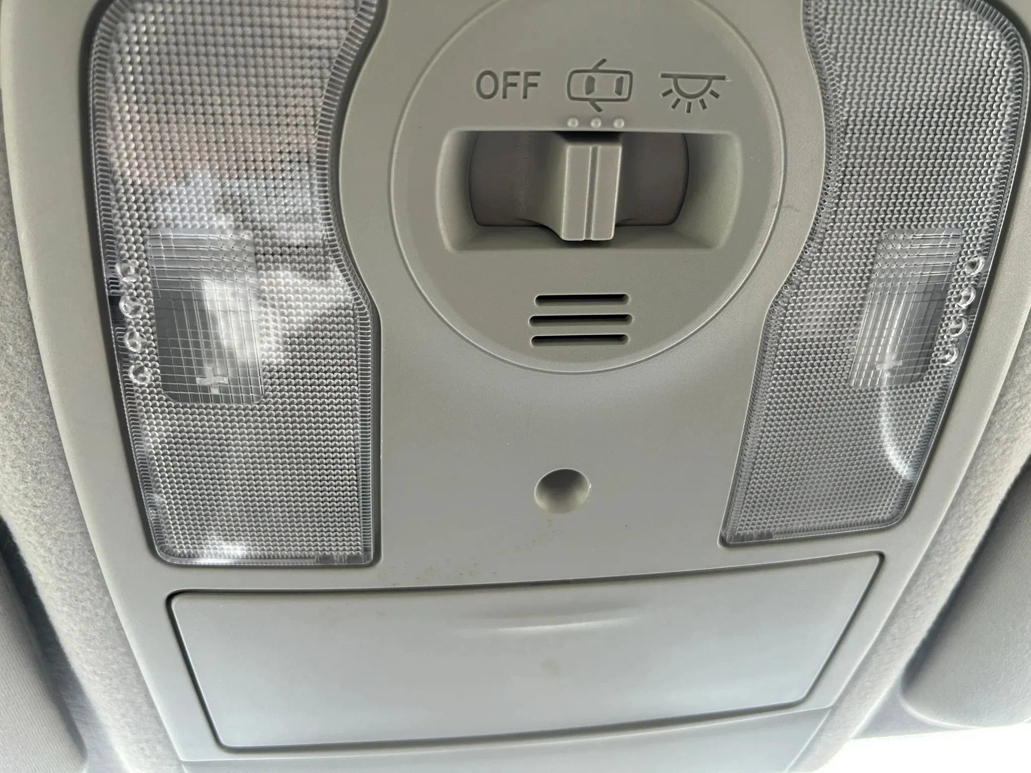 Used 2015 Toyota Prius Two FWD image 18