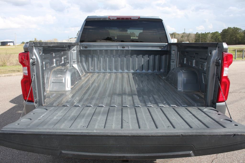 Used 2020 Chevrolet Silverado 1500 Custom w/ Custom Value Package image 21