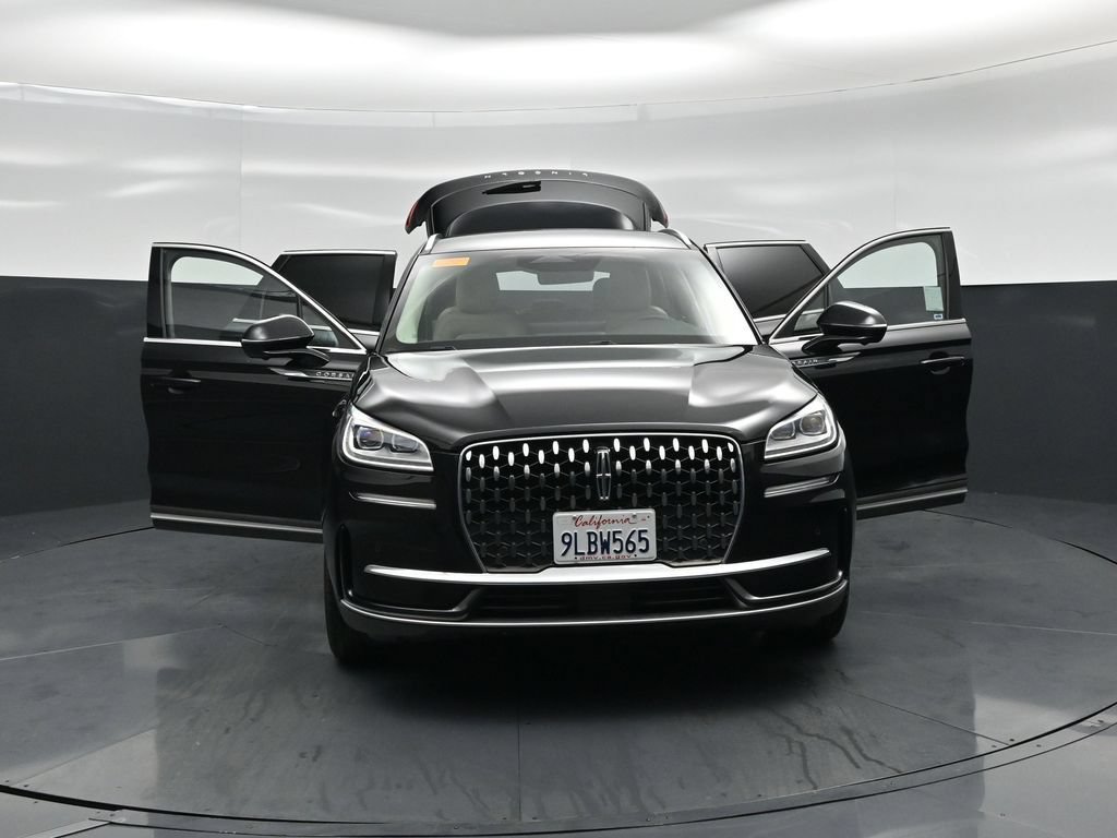 Used 2023 Lincoln Corsair Reserve w/ Equipment Group 201A FWD image 27