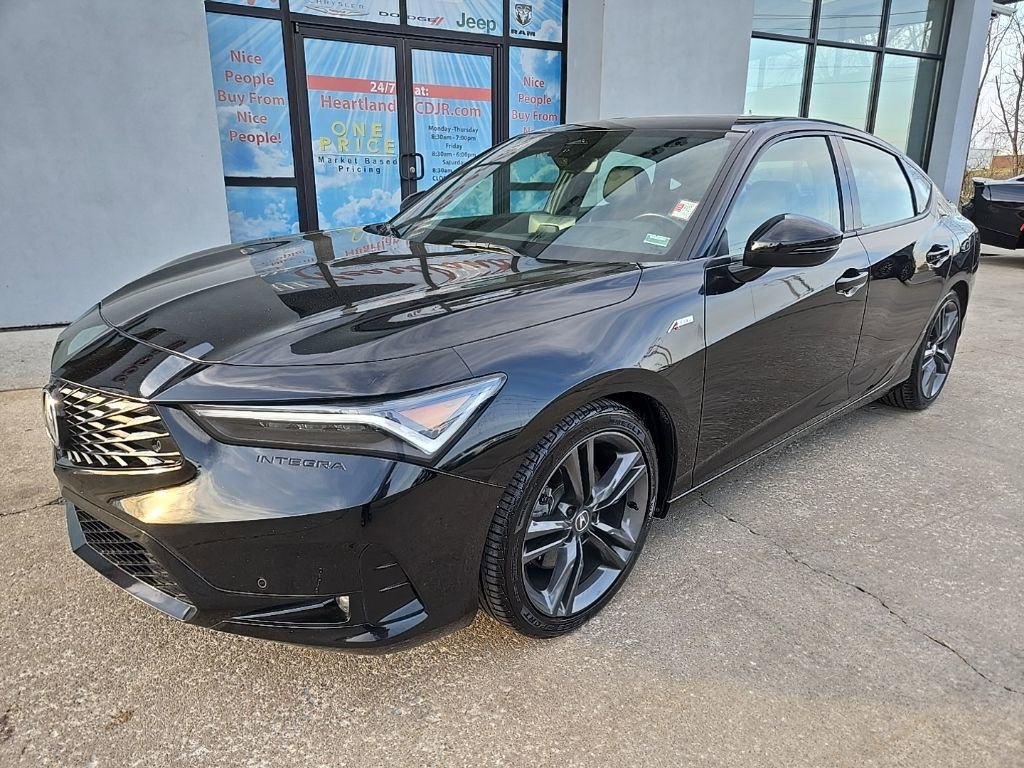 Used 2023 Acura Integra A-Spec image 2