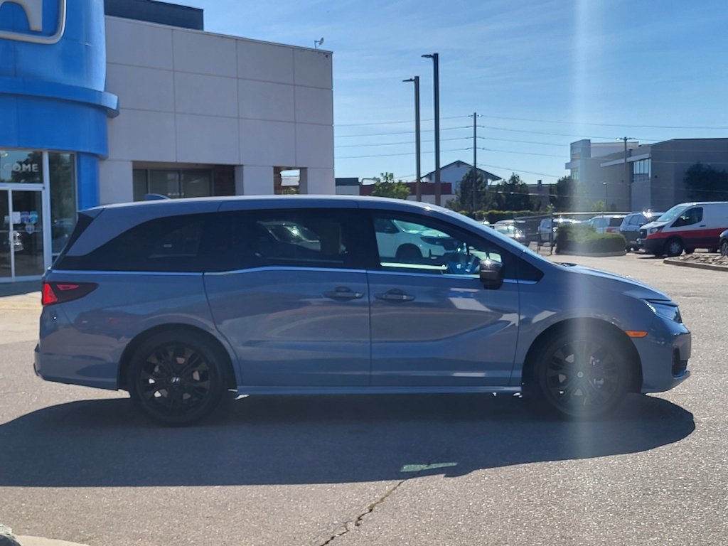 Used 2025 Honda Odyssey Sport-L image 4