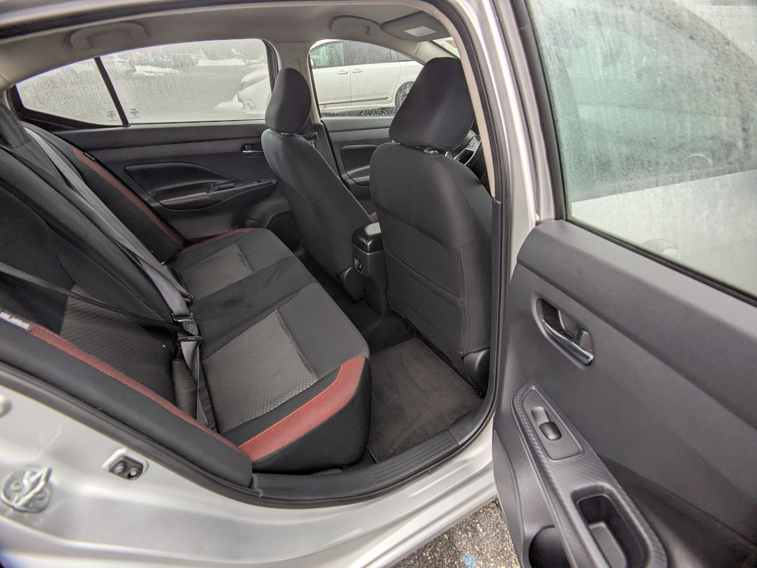 Used 2024 Nissan Versa SR FWD image 13