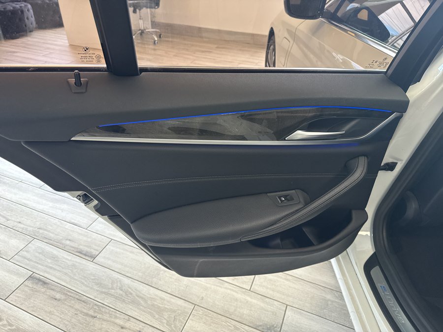 Used 2019 BMW 530e xDrive w/ Convenience Package AWD/4WD image 7