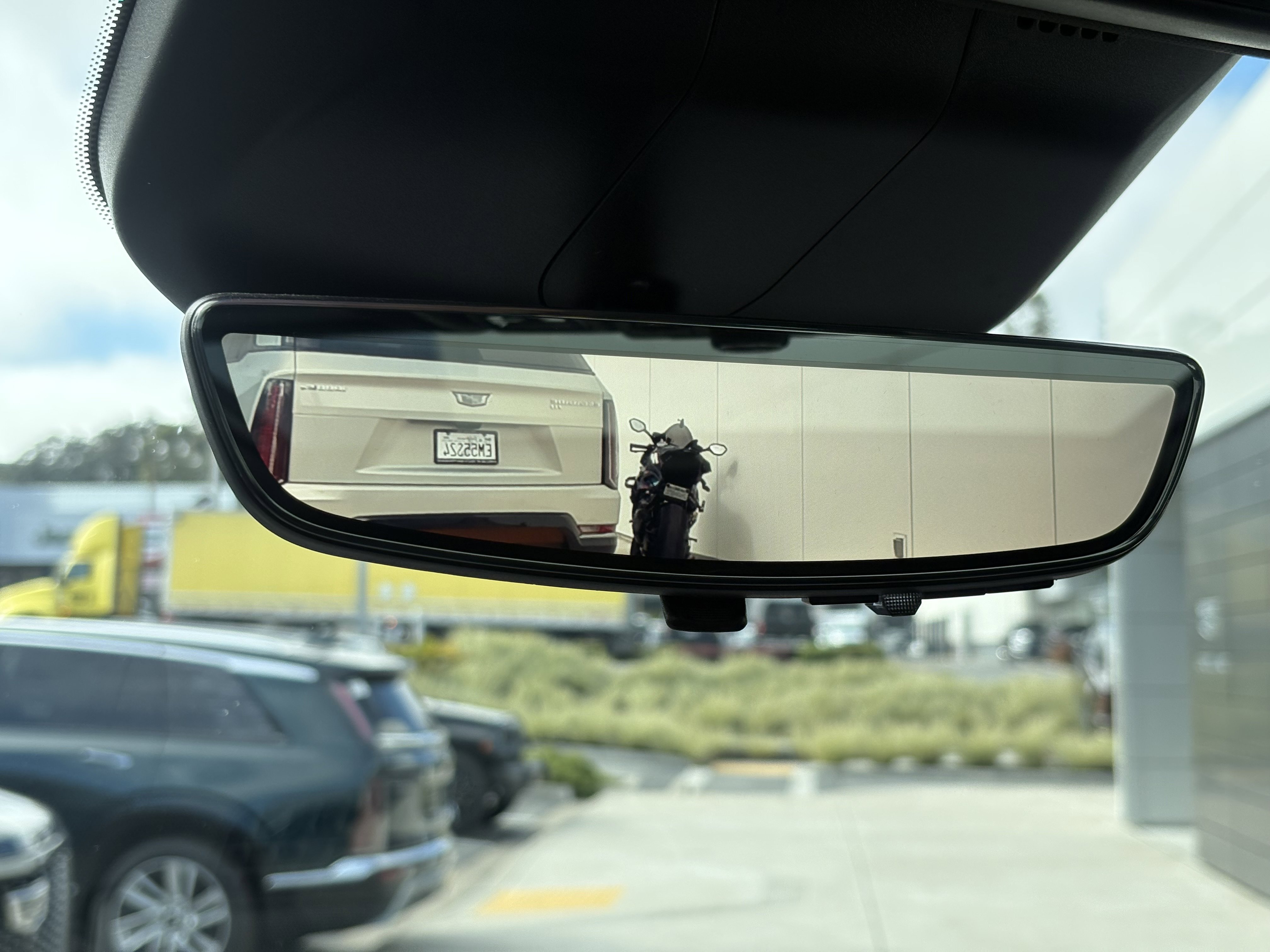 Certified 2023 Cadillac Escalade Premium Luxury w/ Performance Package image 33