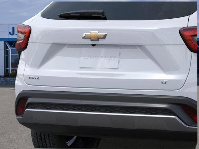 New 2026 Chevrolet Trax LT w/ Driver Confidence Package image 14