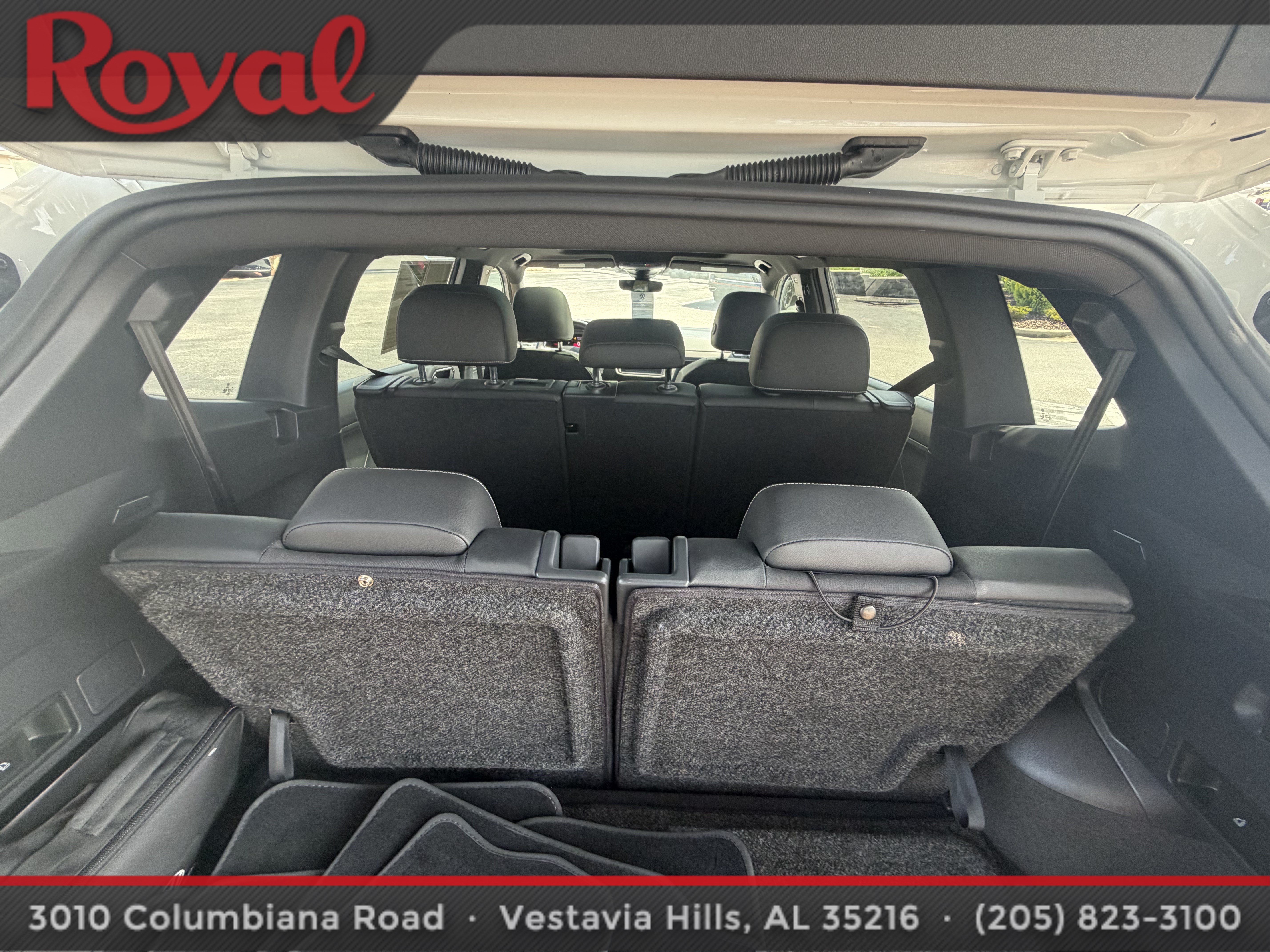 Used 2023 Volkswagen Tiguan SE R-Line FWD image 10