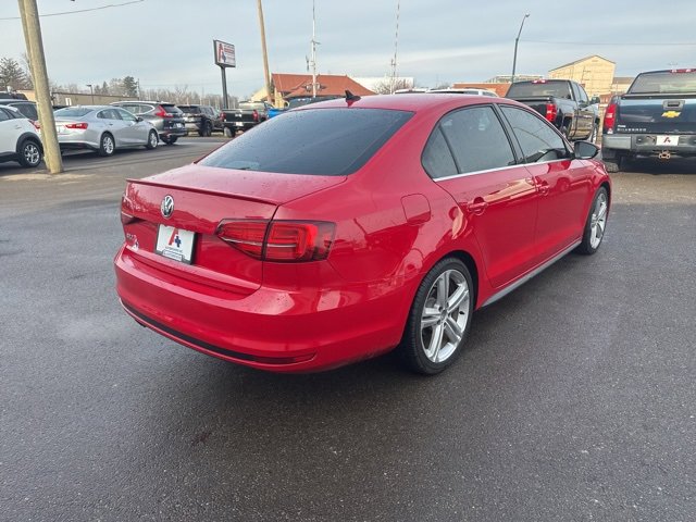 Used 2015 Volkswagen Jetta GLI SEL image 3